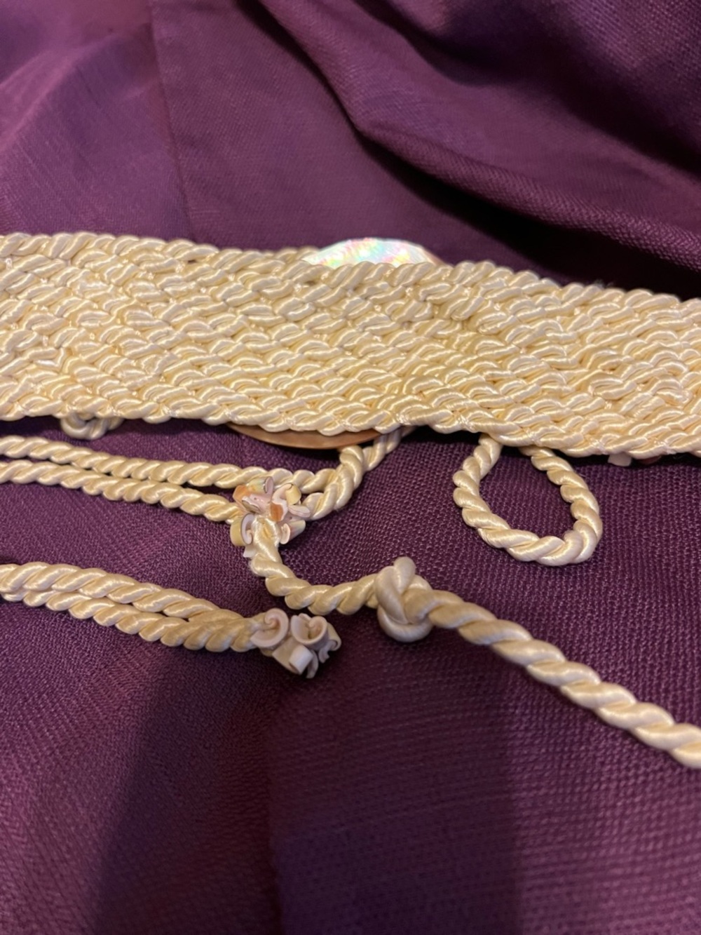 Handcrafted Cream Seashell Rope Belt - Picture 3 of 4